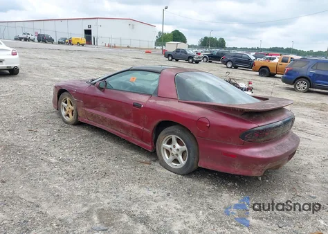 1993 Pontiac Firebird Formula/Trans Am/Gt z USA, uszkodzony, nr VIN 2G2FV22P3P2213703